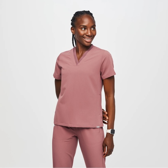 Figs Oran Limited Edition Mauve Scrub Top - Picture 1 of 7